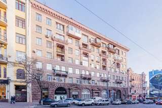 Апартаменты Apartment with lovely balcony Киев Апартаменты-18
